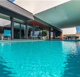 4 bedroom villa with pool near Pula, Istria, sleeps 8
